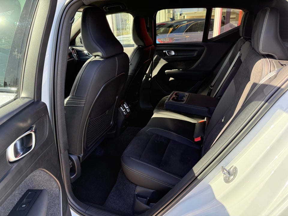 Volvo XC40 P8 ReCharge Twin Plus 5d