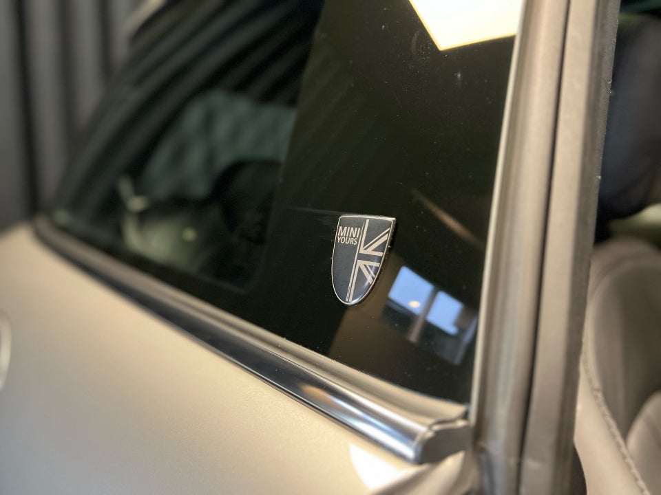 MINI Cooper SE Yours Trim 3d