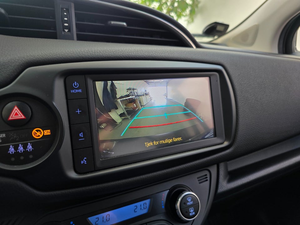 Toyota Yaris 1,5 Hybrid H3 Limited Smart e-CVT 5d