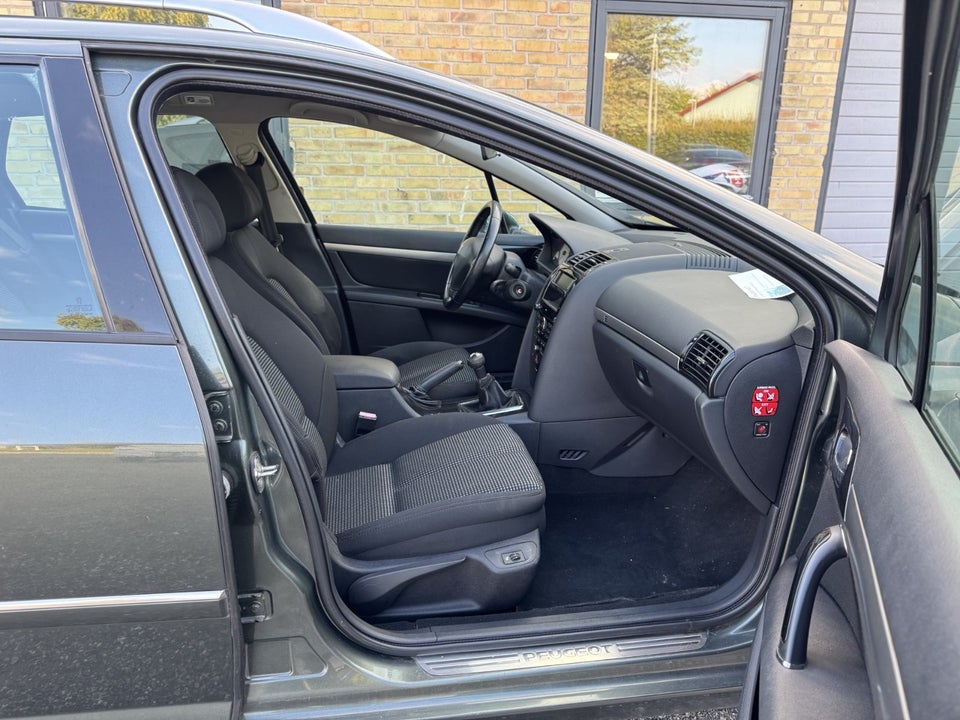 Peugeot 407 1,6 HDi 109 Premium SW 5d