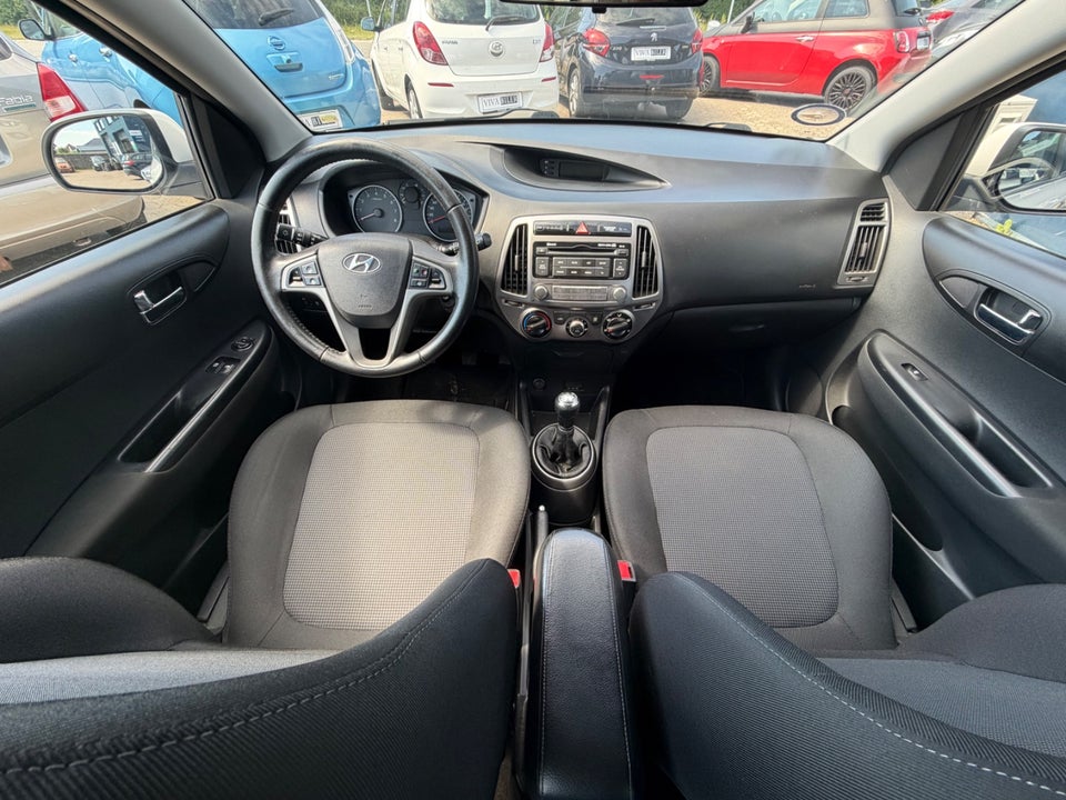 Hyundai i20 1,25 Classic XTR 5d