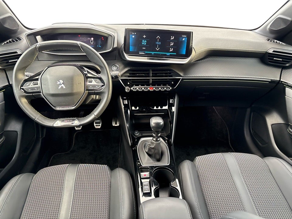 Peugeot 208 1,2 PureTech 100 GT 5d