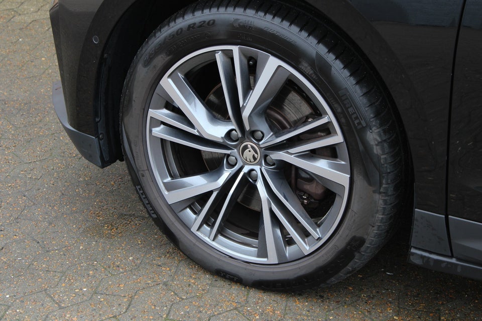Skoda Enyaq 80 iV Suite 5d