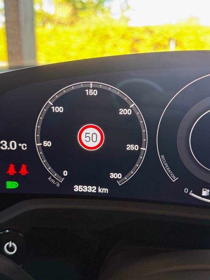 Porsche Taycan 4 Performance+ Cross Turismo 5d