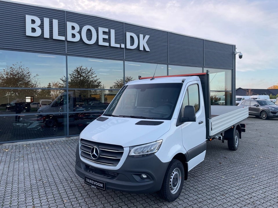 Mercedes Sprinter 319 2,0 CDi A3 Chassis aut. RWD 2d