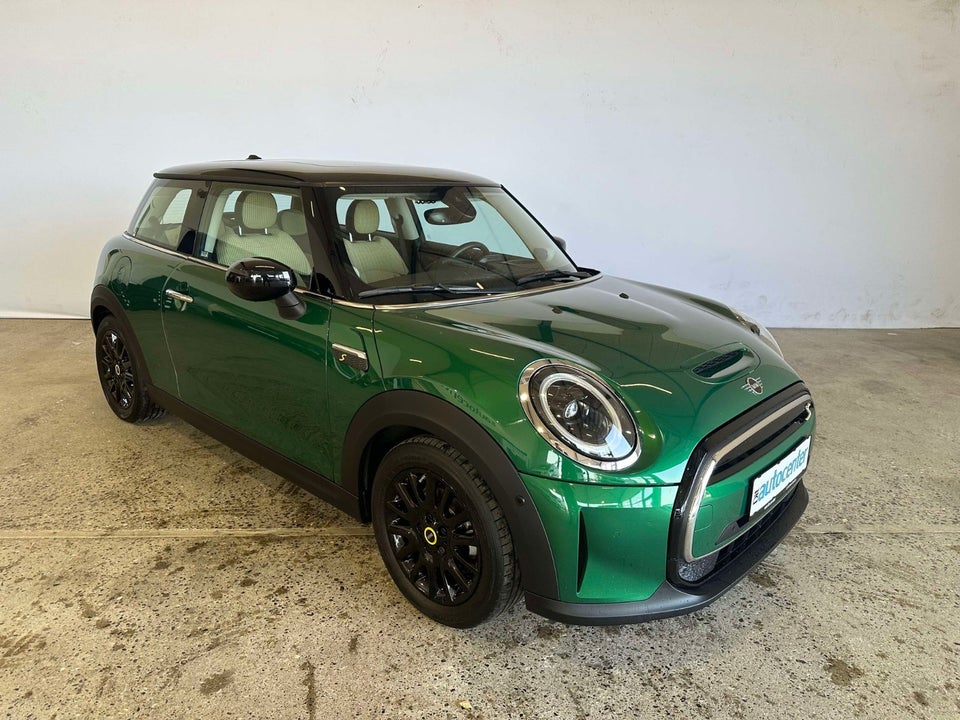 MINI Cooper SE Classic Trim 3d