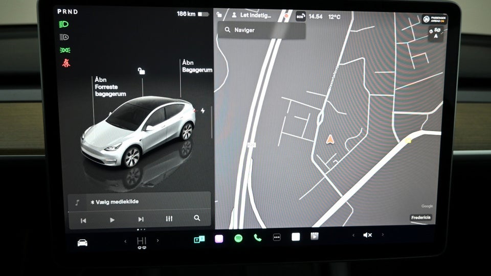 Tesla Model Y Long Range AWD 5d