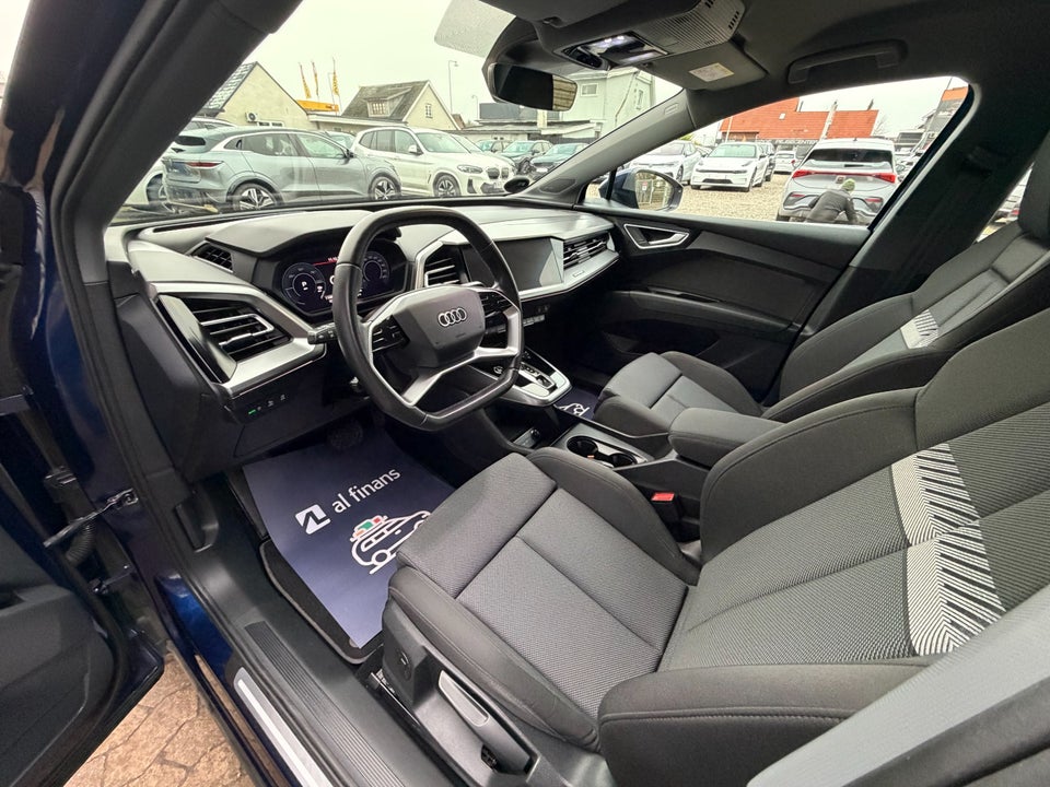 Audi Q4 e-tron 40 S-line 5d
