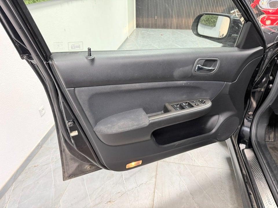 Honda Accord 2,0i Sport 4d