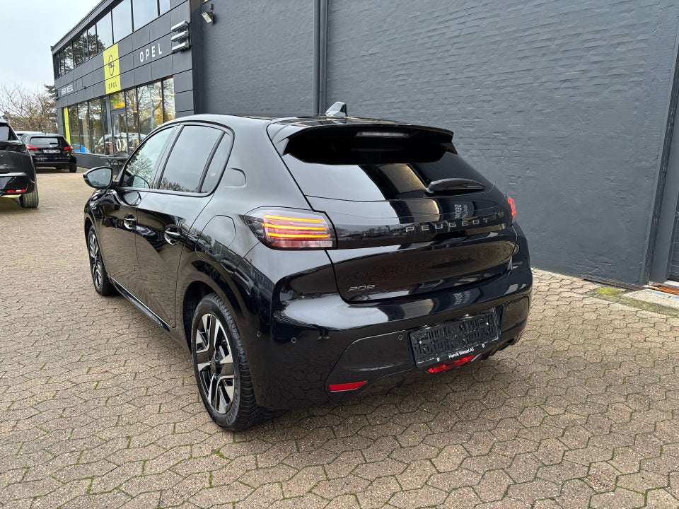 Peugeot 208 1,2 PureTech 100 Allure 5d