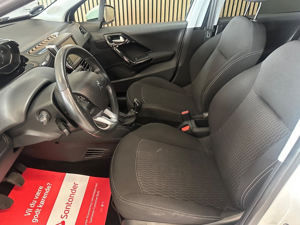Peugeot 208 1,2 VTi 82 Active 5d