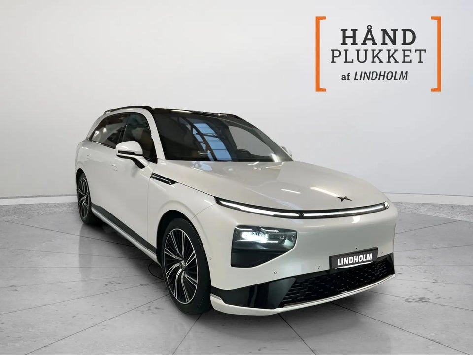 Xpeng G9 Performance 5d