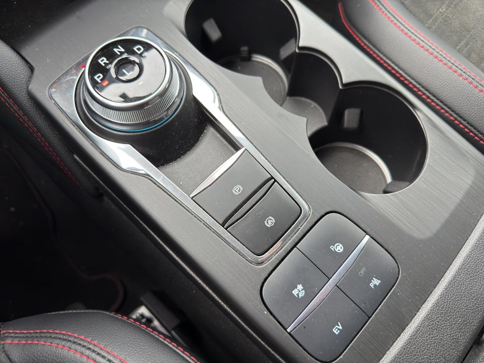 Ford Kuga 2,5 PHEV ST-Line X CVT 5d