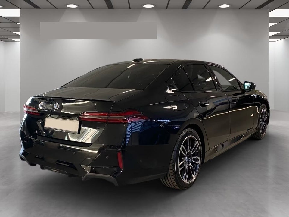 BMW i5 eDrive40 M-Sport Pro 4d