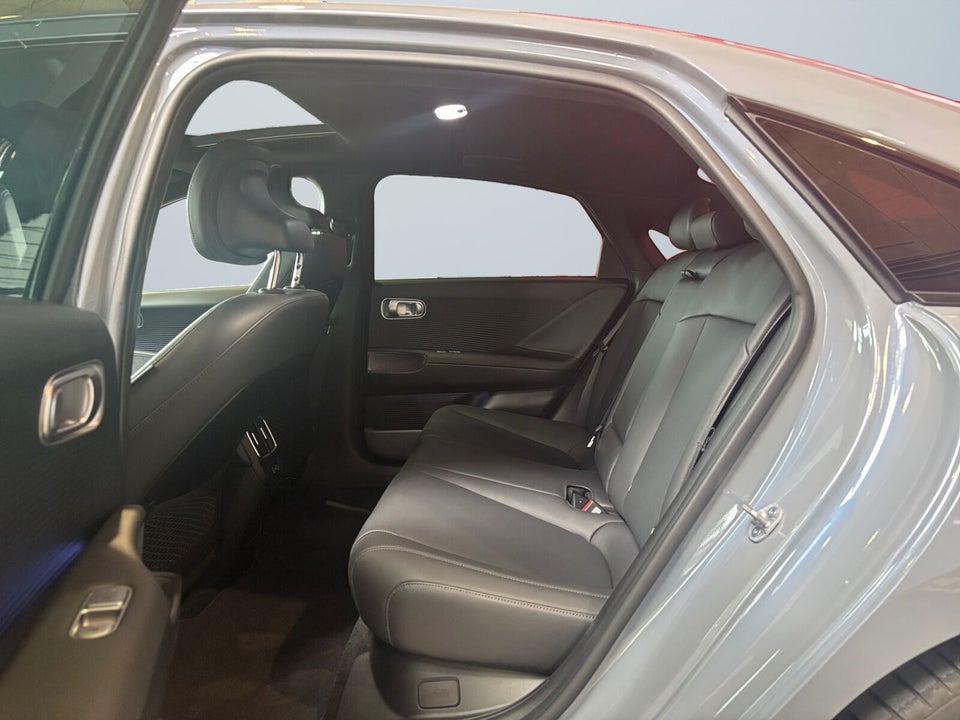 Hyundai Ioniq 6 77 Ultimate AWD 4d