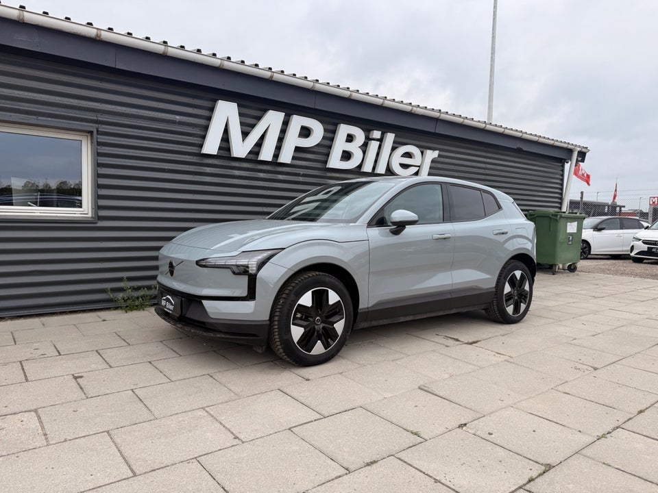 Volvo EX30 Standard Range Plus 5d