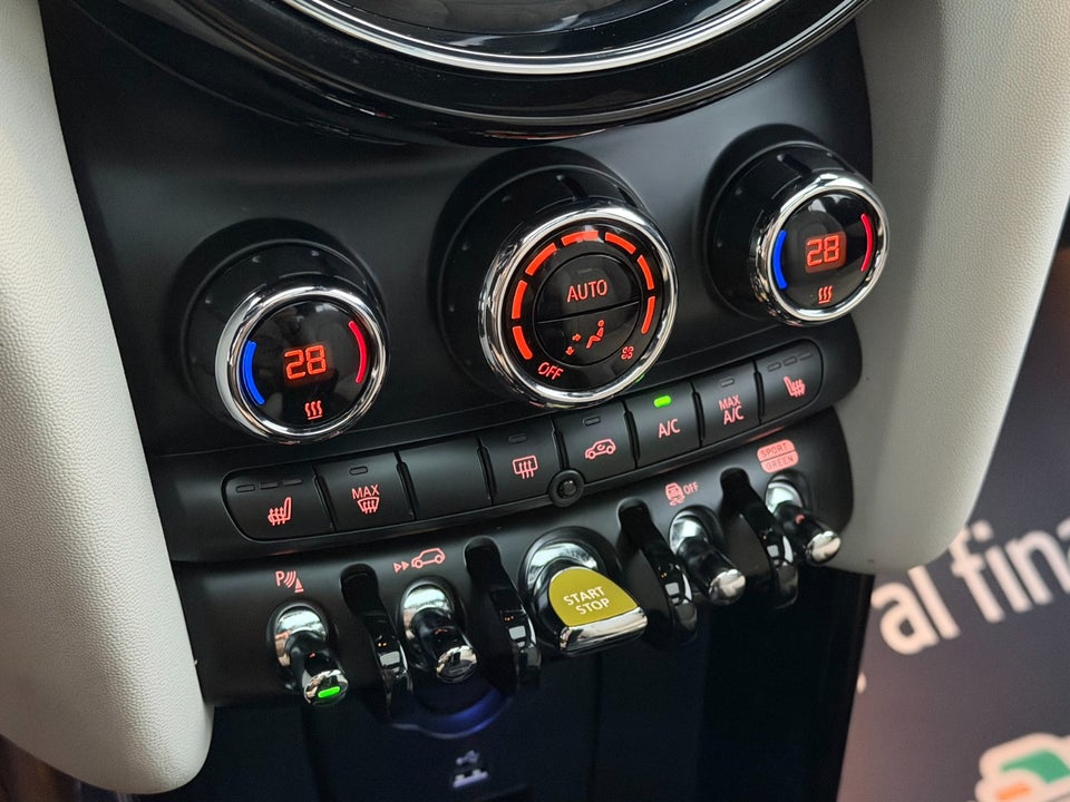 MINI Cooper SE Maximise 3d