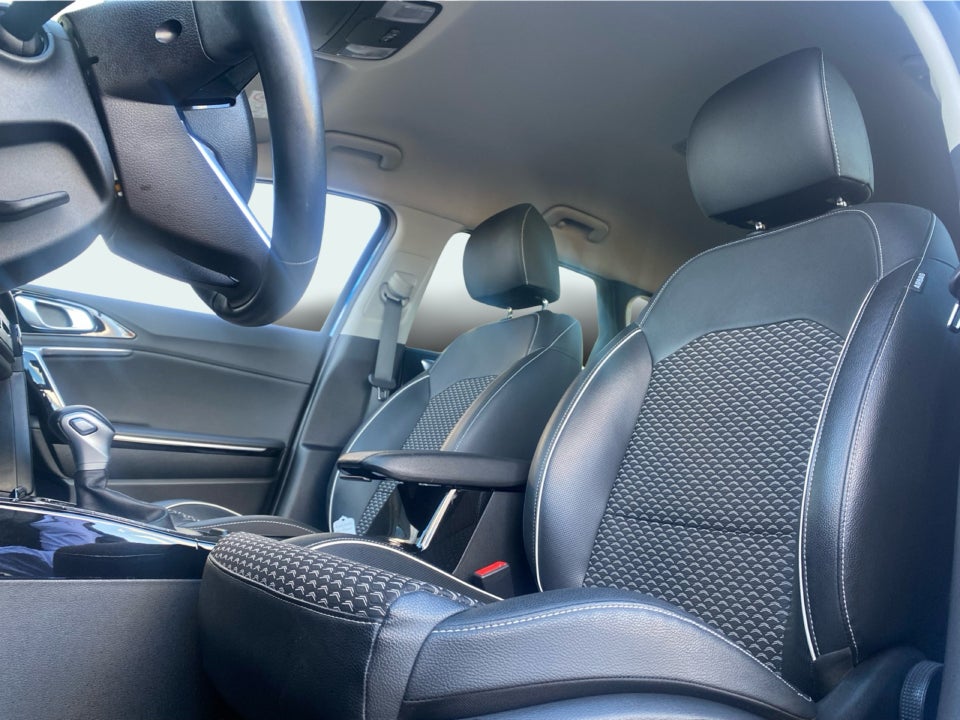 Kia Ceed 1,6 PHEV Upgrade Premium SW DCT 5d