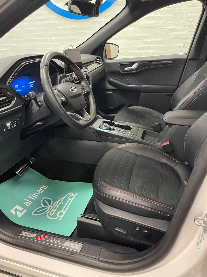 Ford Kuga 2,5 PHEV ST-Line X CVT 5d