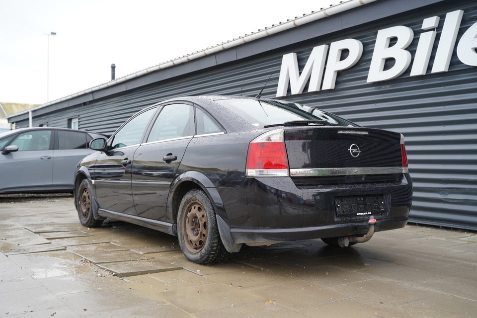 Opel Vectra 1,8 122 Comfort 5d