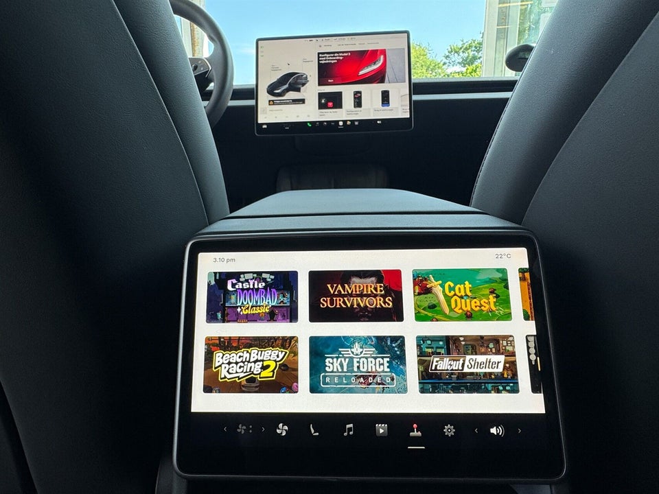 Tesla Model 3 Long Range AWD 4d