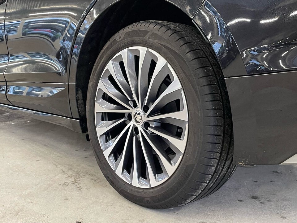 Skoda Enyaq 85 iV Laurin & Klement 5d