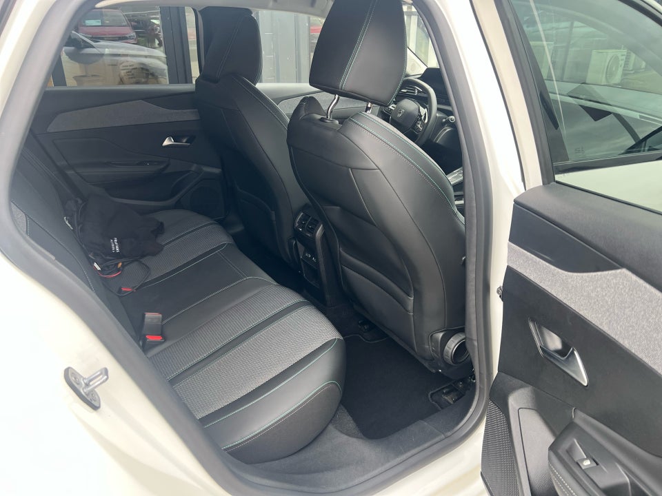 Peugeot 308 1,6 Hybrid First Selection+ SW EAT8 5d