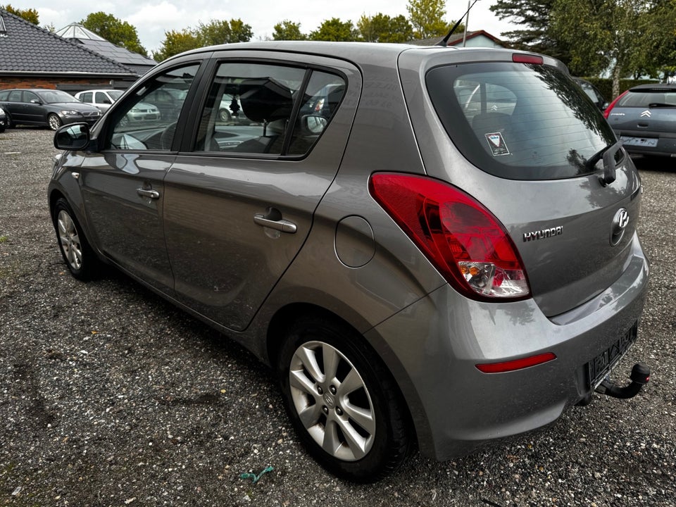 Hyundai i20 1,25 Comfort 5d
