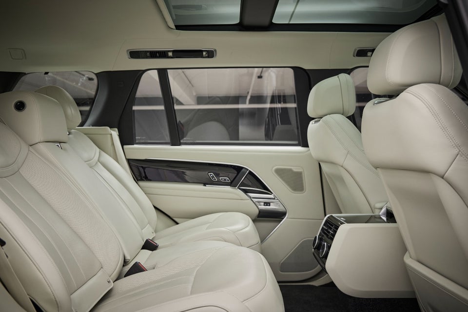 Land Rover Range Rover 3,0 P440e Autobiography aut. LWB 5d