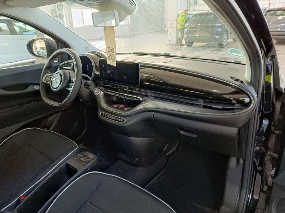 Fiat 500e 42 Icon Cabrio 2d