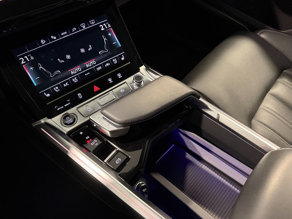 Audi Q8 e-tron 50 Advanced quattro 5d