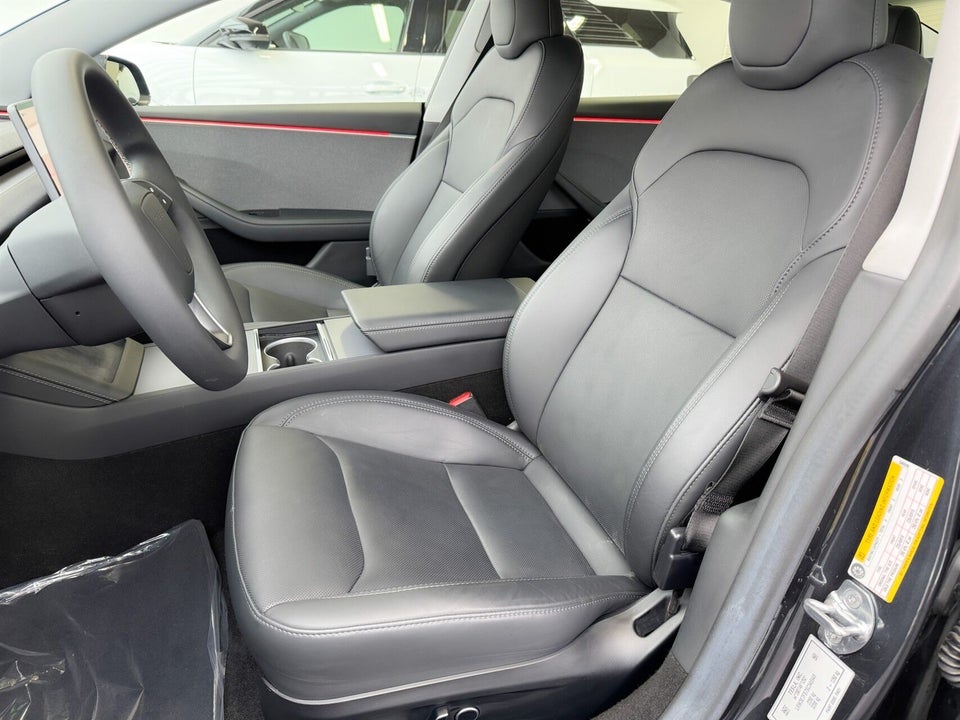 Tesla Model 3 RWD 4d