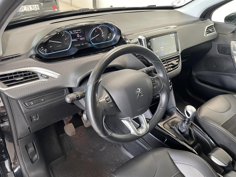 Peugeot 2008 1,2 PureTech 130 Allure+ 5d