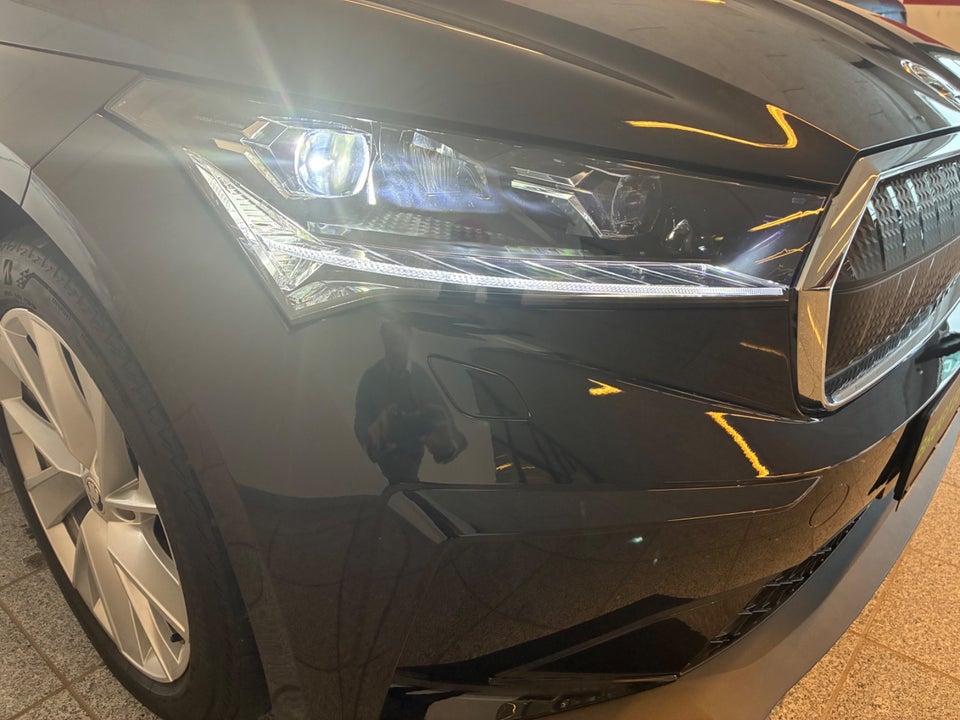 Skoda Enyaq 80 iV Suite 5d