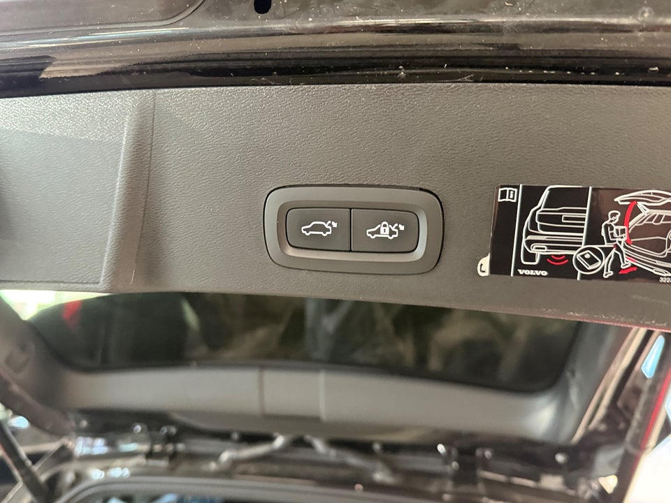 Volvo XC40 1,5 T4 ReCharge R-Design aut. 5d