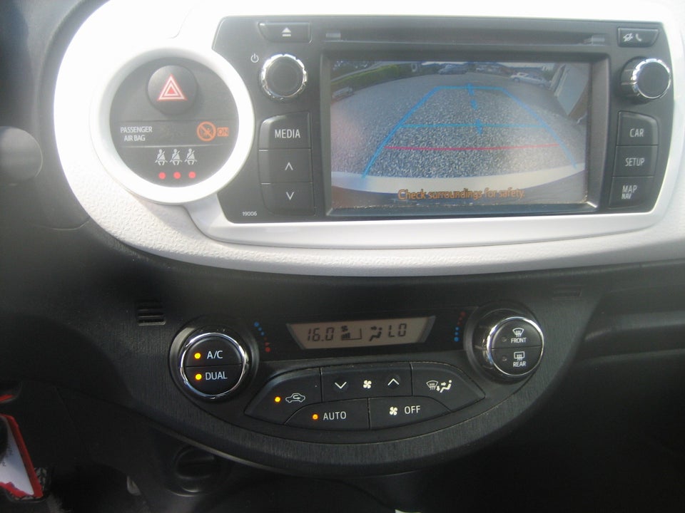 Toyota Yaris 1,3 VVT-i T2 Trend 5d
