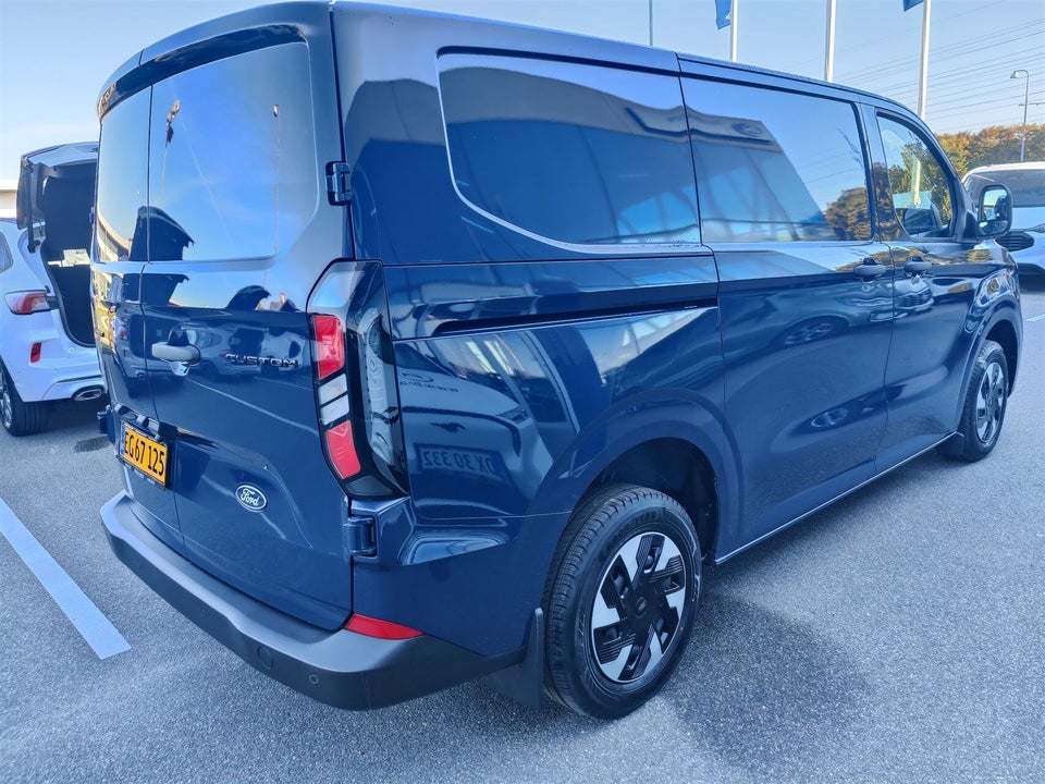 Ford Transit Custom 320S 2,5 PHEV Trend CVT