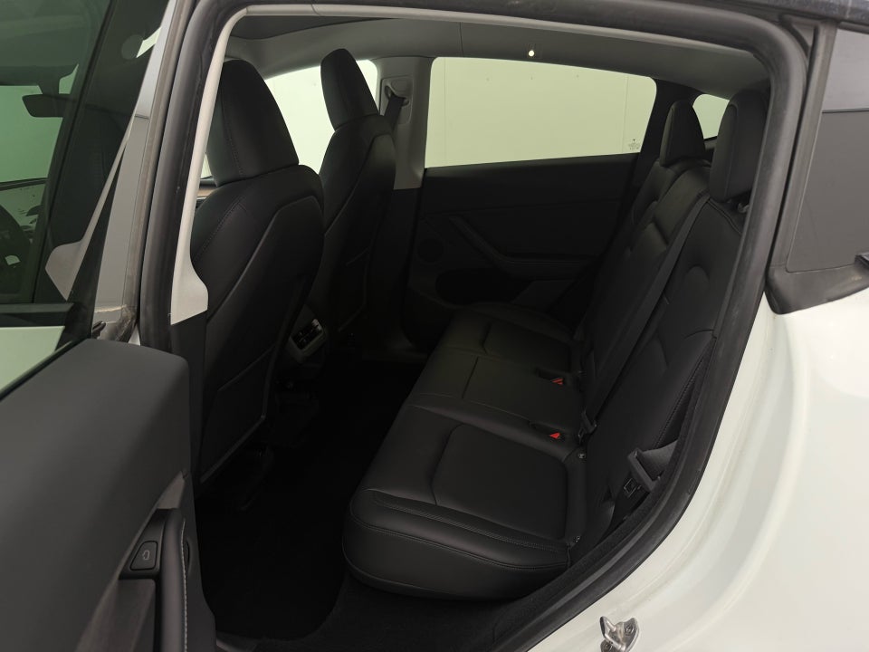 Tesla Model Y Performance AWD 5d