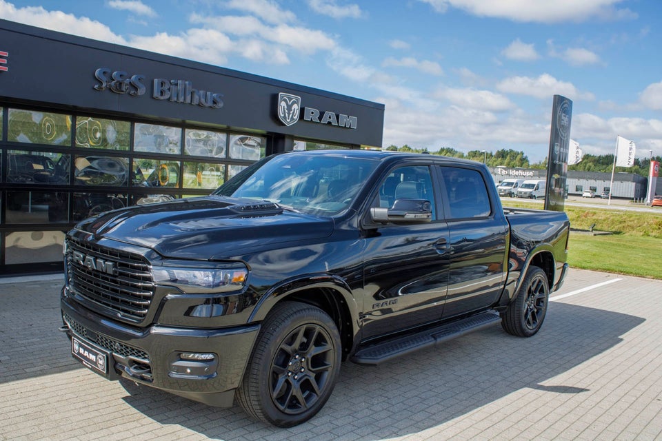 Dodge RAM 1500 3,0 Laramie Night aut. 4d