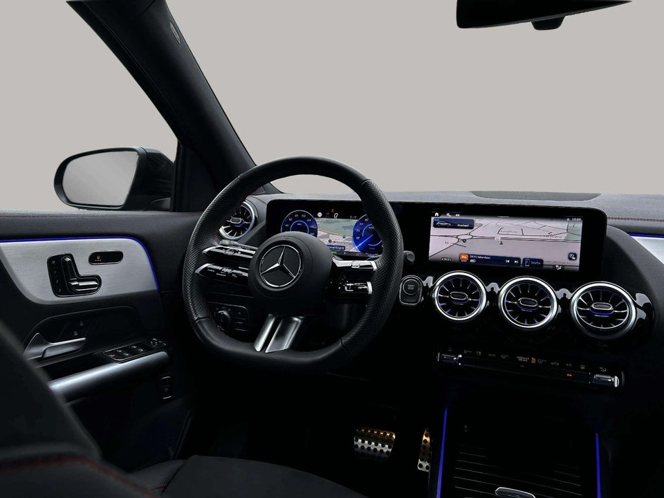 Mercedes EQA300 AMG Line 4Matic 5d