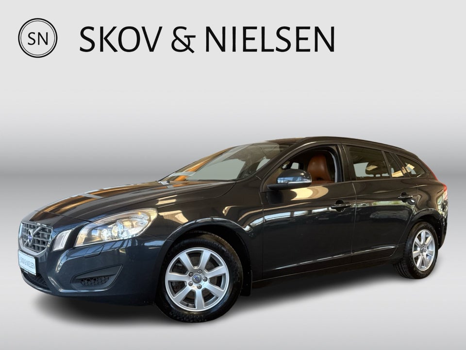 Volvo V60 1,6 DRIVe Momentum 5d