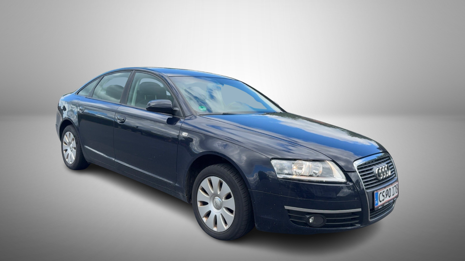 Audi A6 2,4 V6 4d