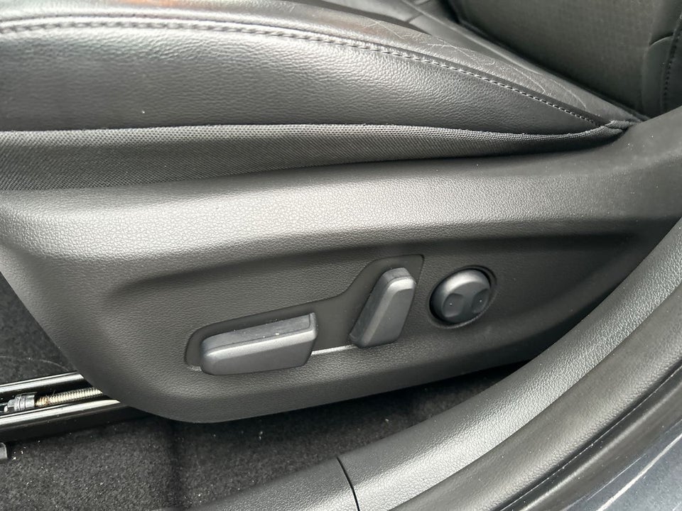 Hyundai Kona 64 EV Premium 5d