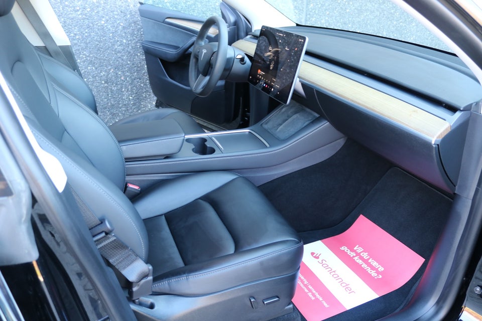 Tesla Model Y RWD 5d