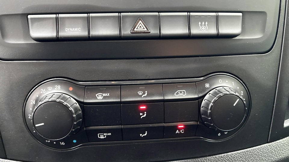 Mercedes eVito 129 Tourer PRO L Van