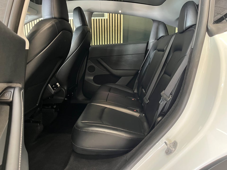 Tesla Model Y Long Range RWD 5d
