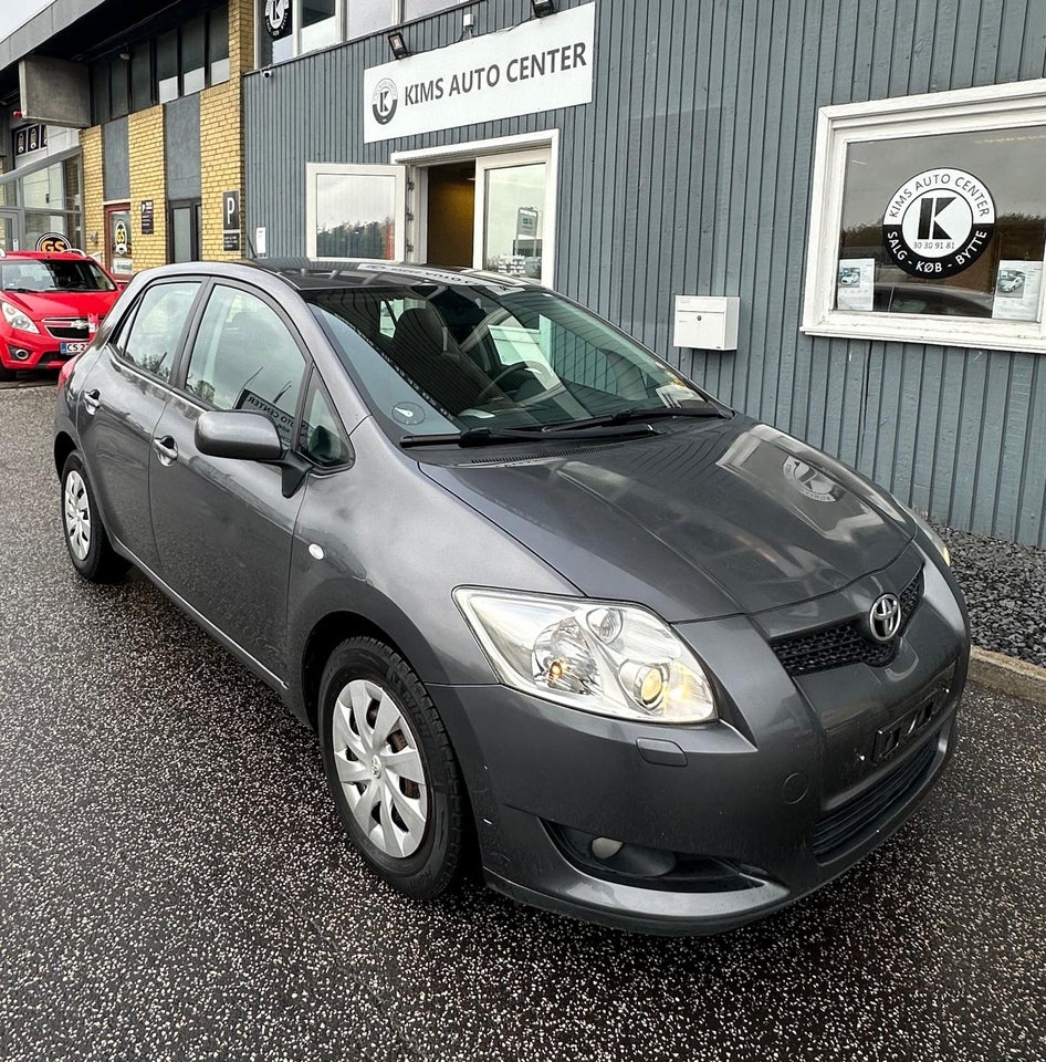 Toyota Auris 1,6 Luna 5d