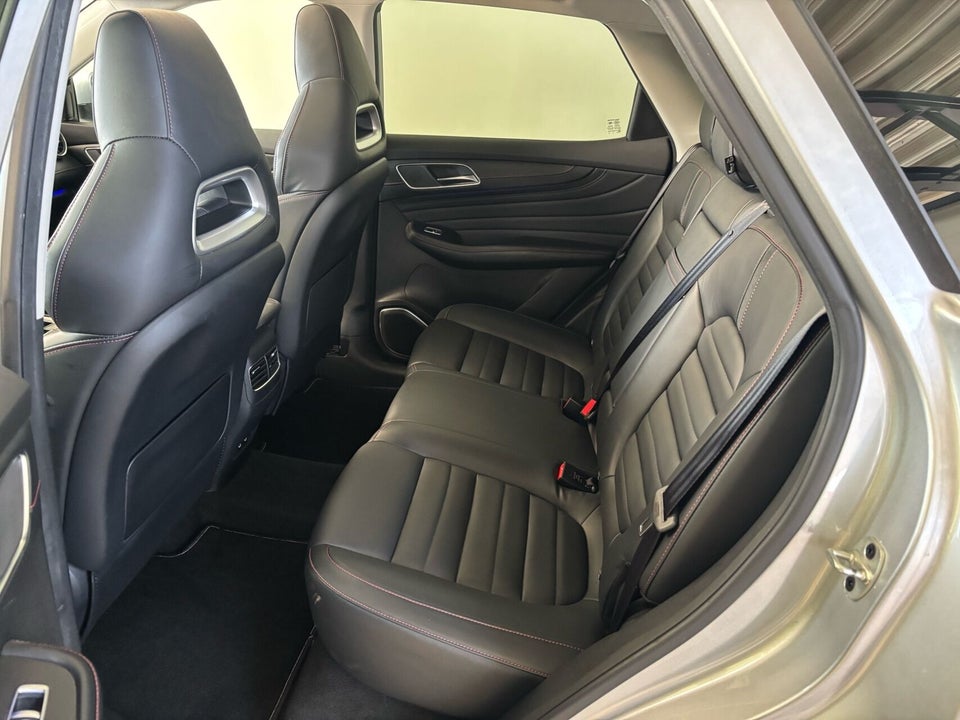 MG EHS 1,5 PHEV Luxury 5d