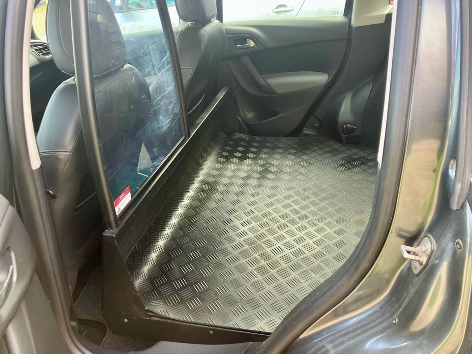 Citroën C3 1,4 HDi Attraction Van 5d