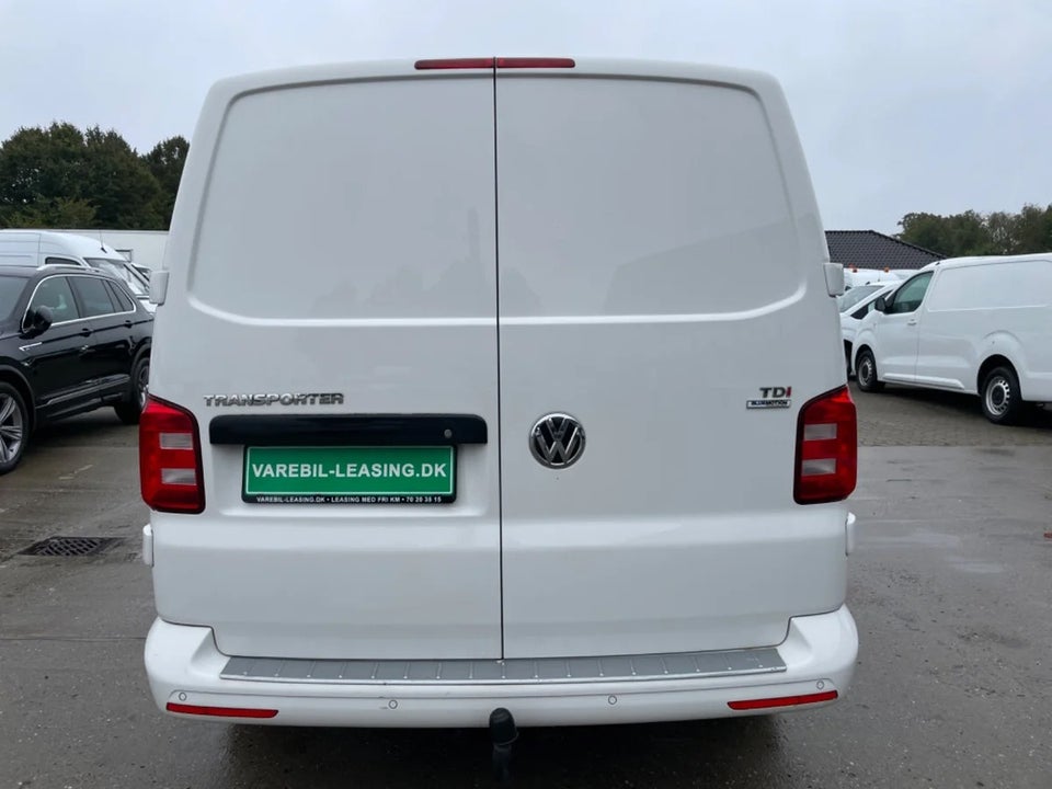 VW Transporter 2,0 TDi 140 Kassevogn DSG lang